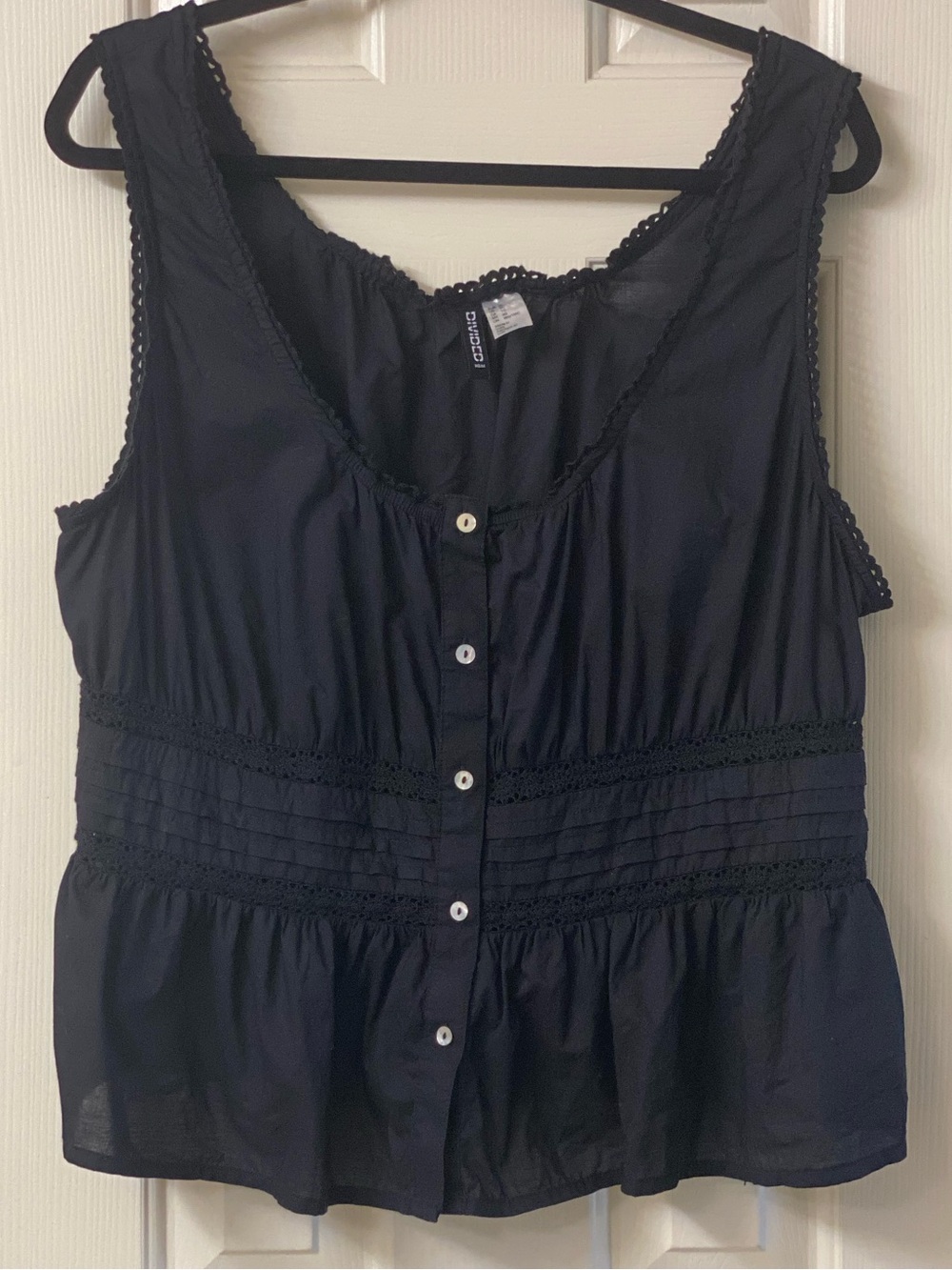 Divided Black Button-Front Tank Top
